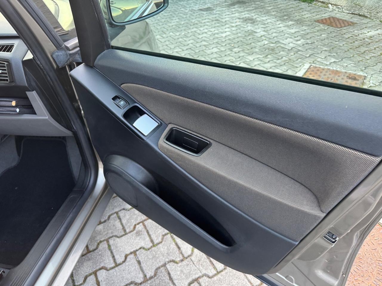 Fiat Idea 1.4 16V Emotion automatica