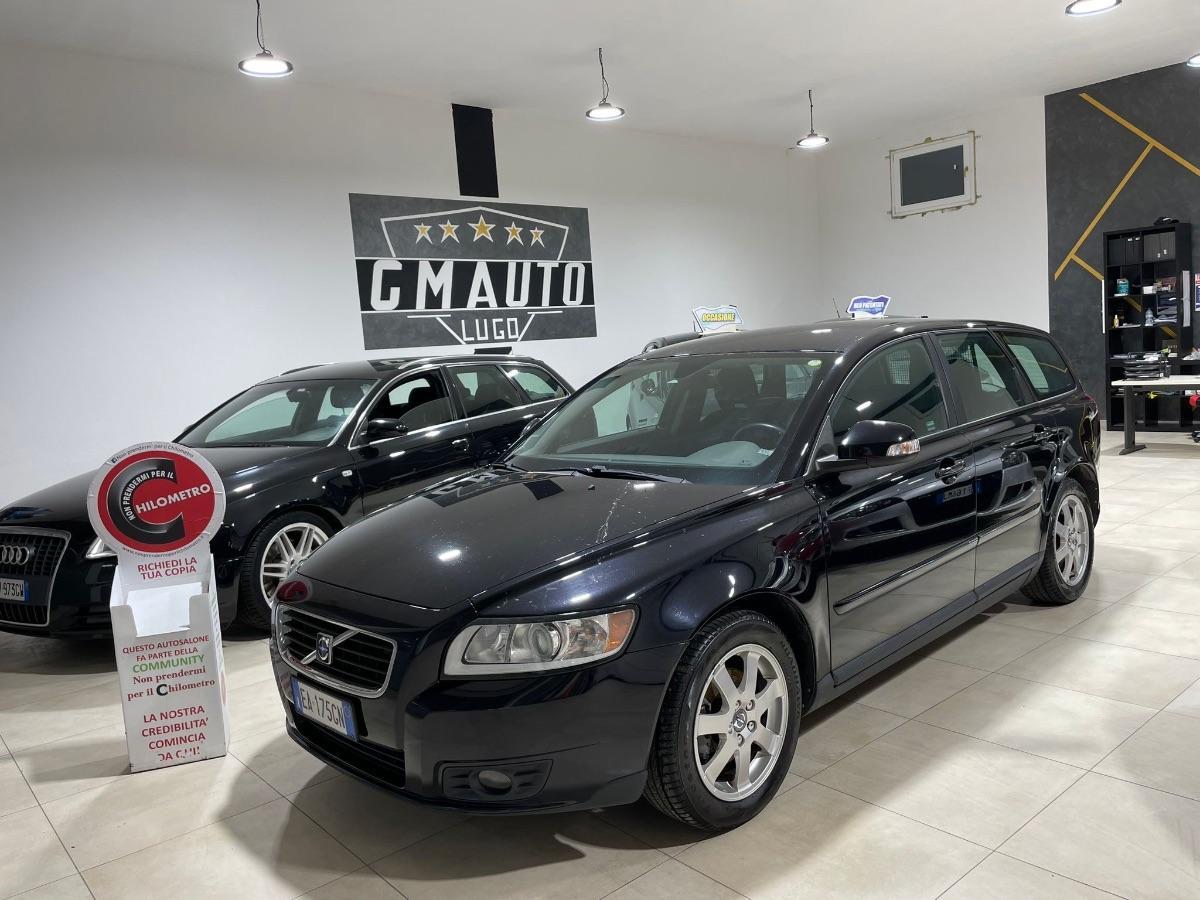 VOLVO - V50 - D4 Summum 2.0 GPL