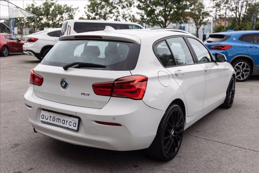 BMW 118i Advantage 5p auto del 2017