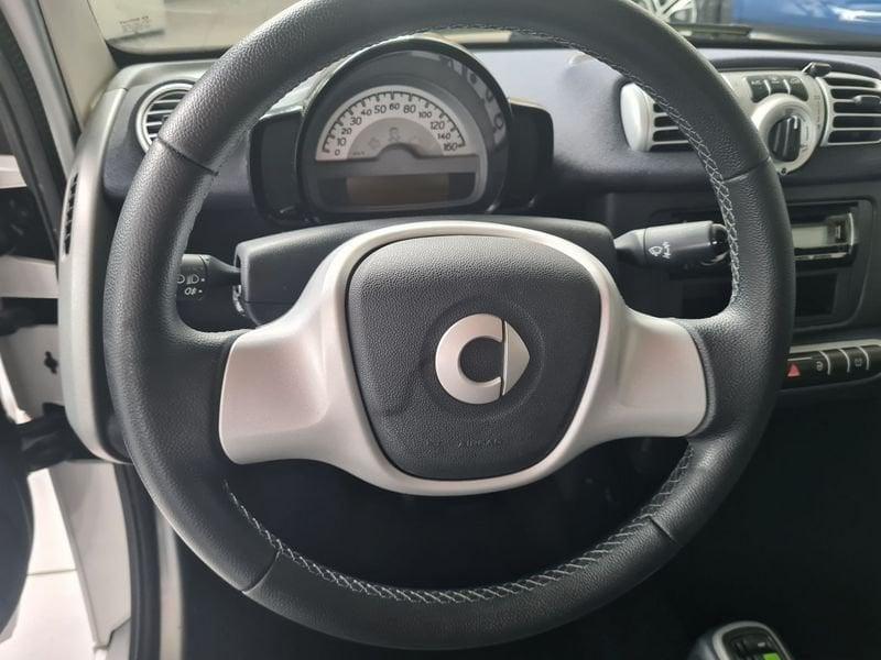 smart fortwo coupè 1.0 52kW MHD passion