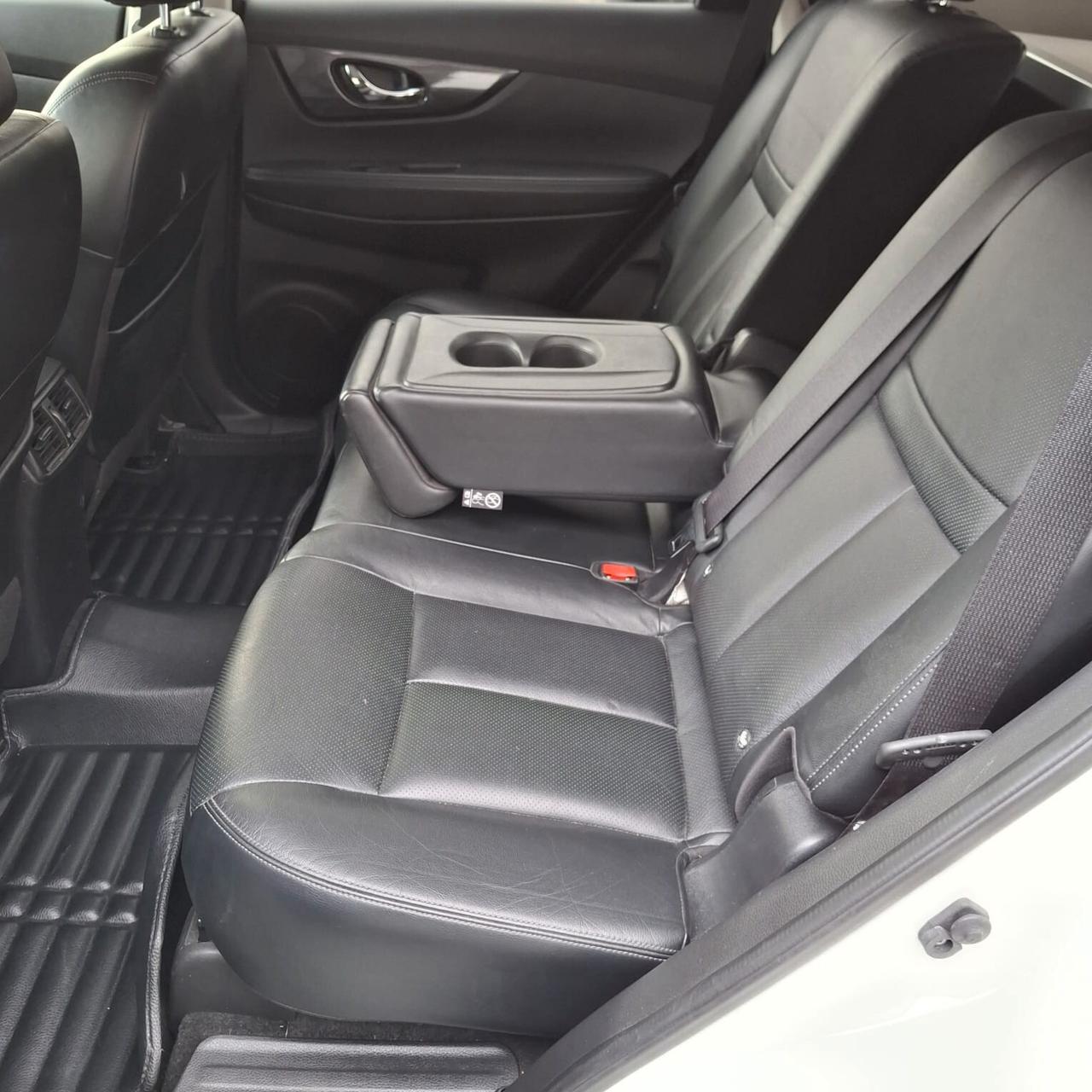 NISSAN X-Trail 1.6 dCi 4WD TEKNA