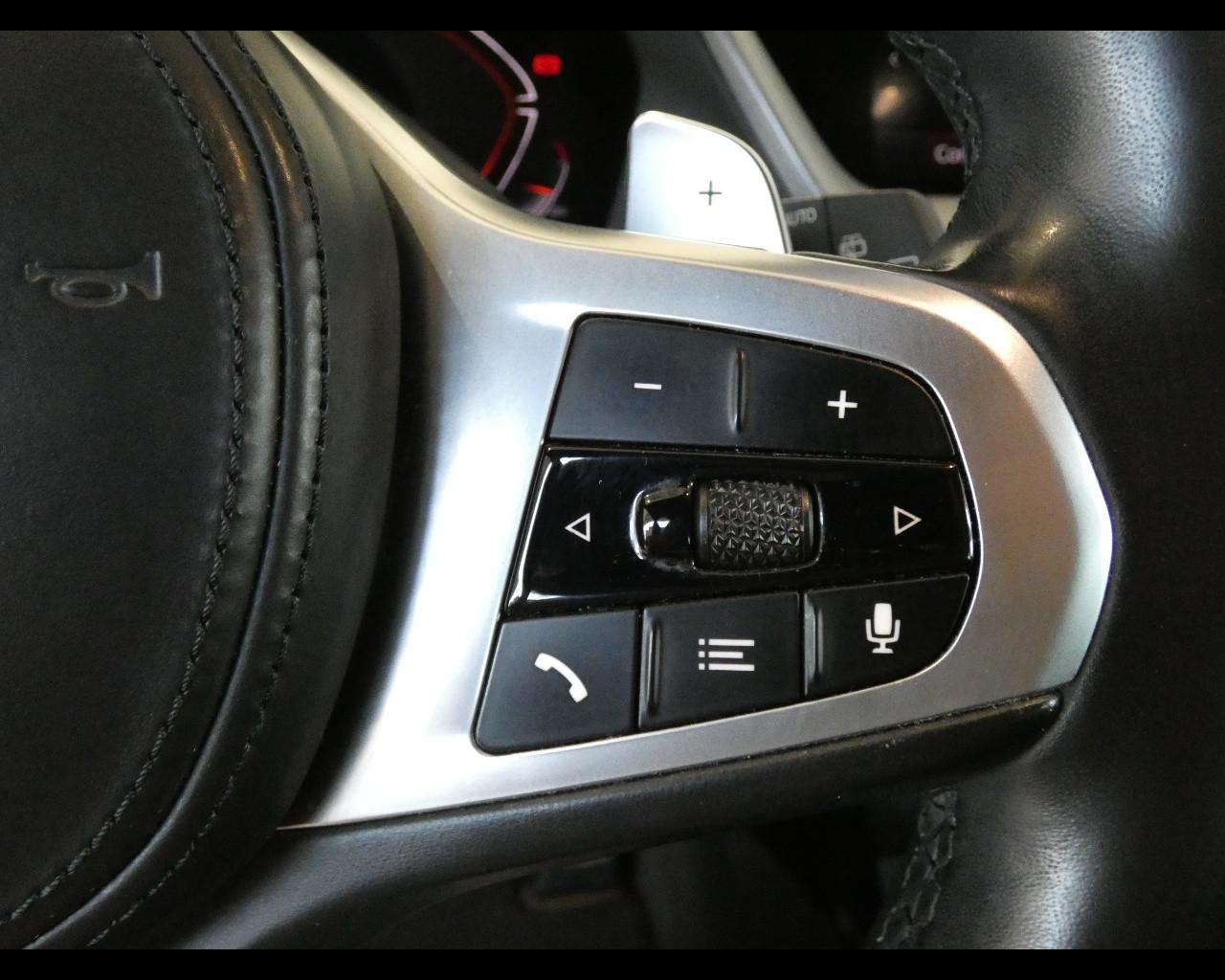 BMW Serie 1 (F40) - M 135i xDrive