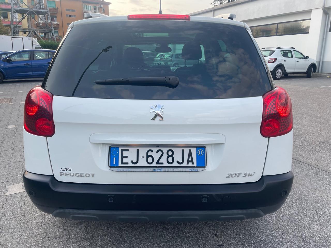 Peugeot 207 1.6 HDi SW Outdoor 2011 tetto perfetta