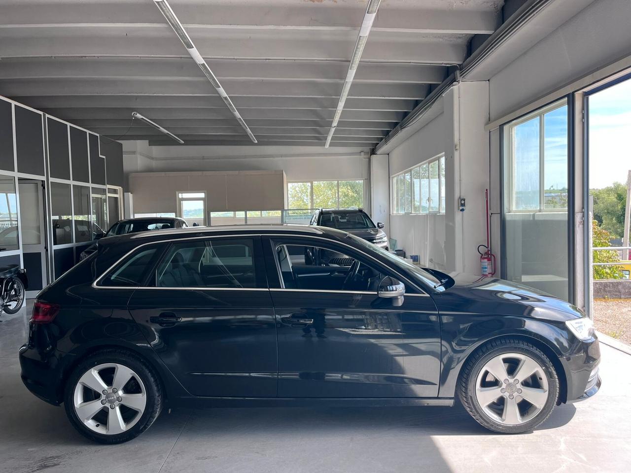 Audi A3 SPB 1.6 TDI clean diesel Ambition