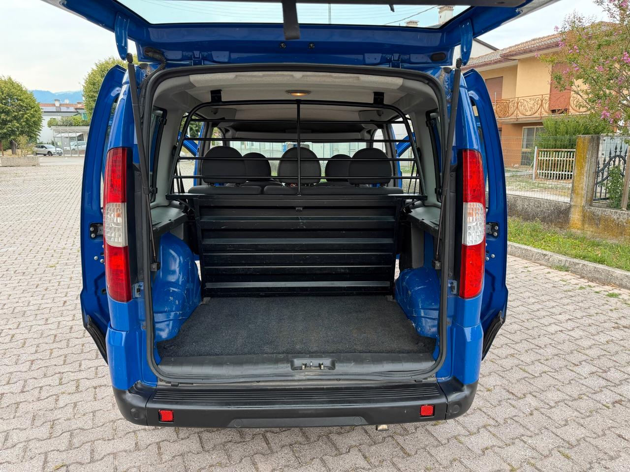 Fiat Doblò 1.3 Mjt 5Posti Autocarro CLIMA