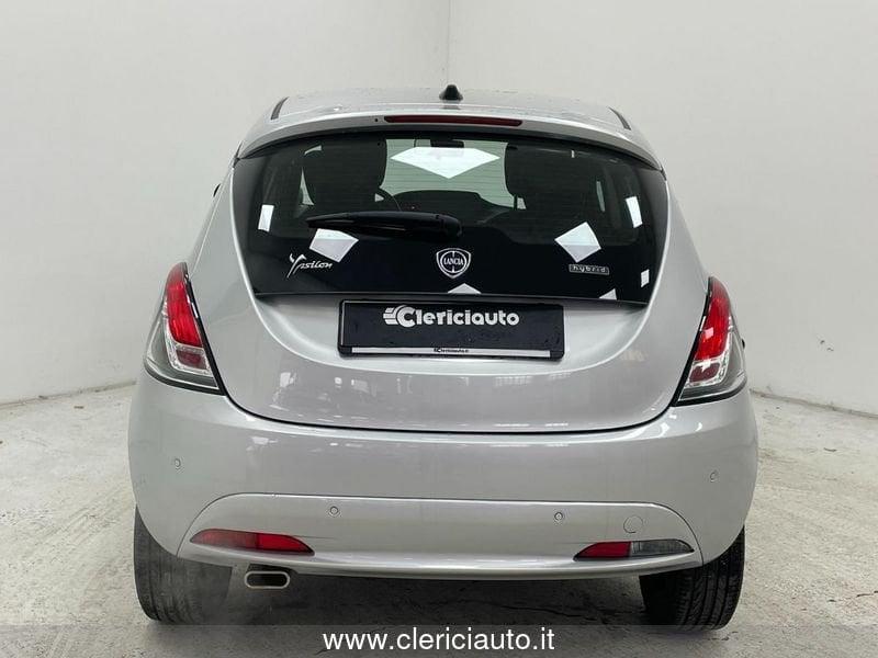 Lancia Ypsilon 1.0 FireFly 5 porte S&S Hybrid Ecochic Gold