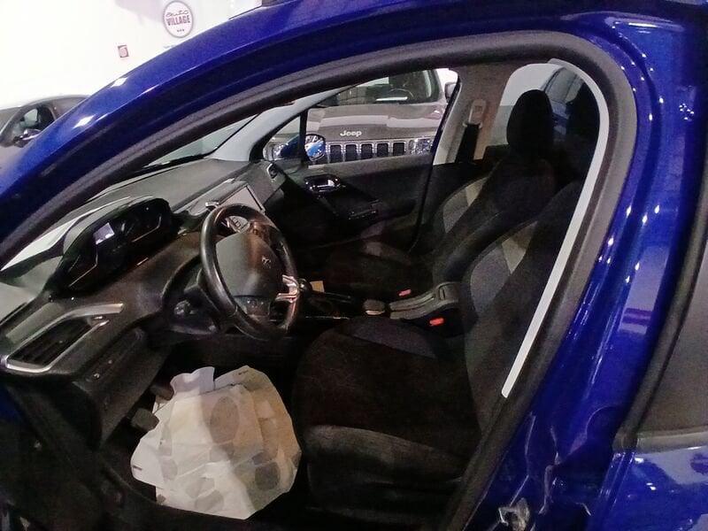 Peugeot 2008 BlueHDi 100 S&S Signature