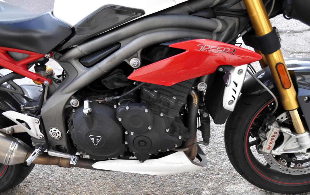 Triumph Speed Triple R 1050