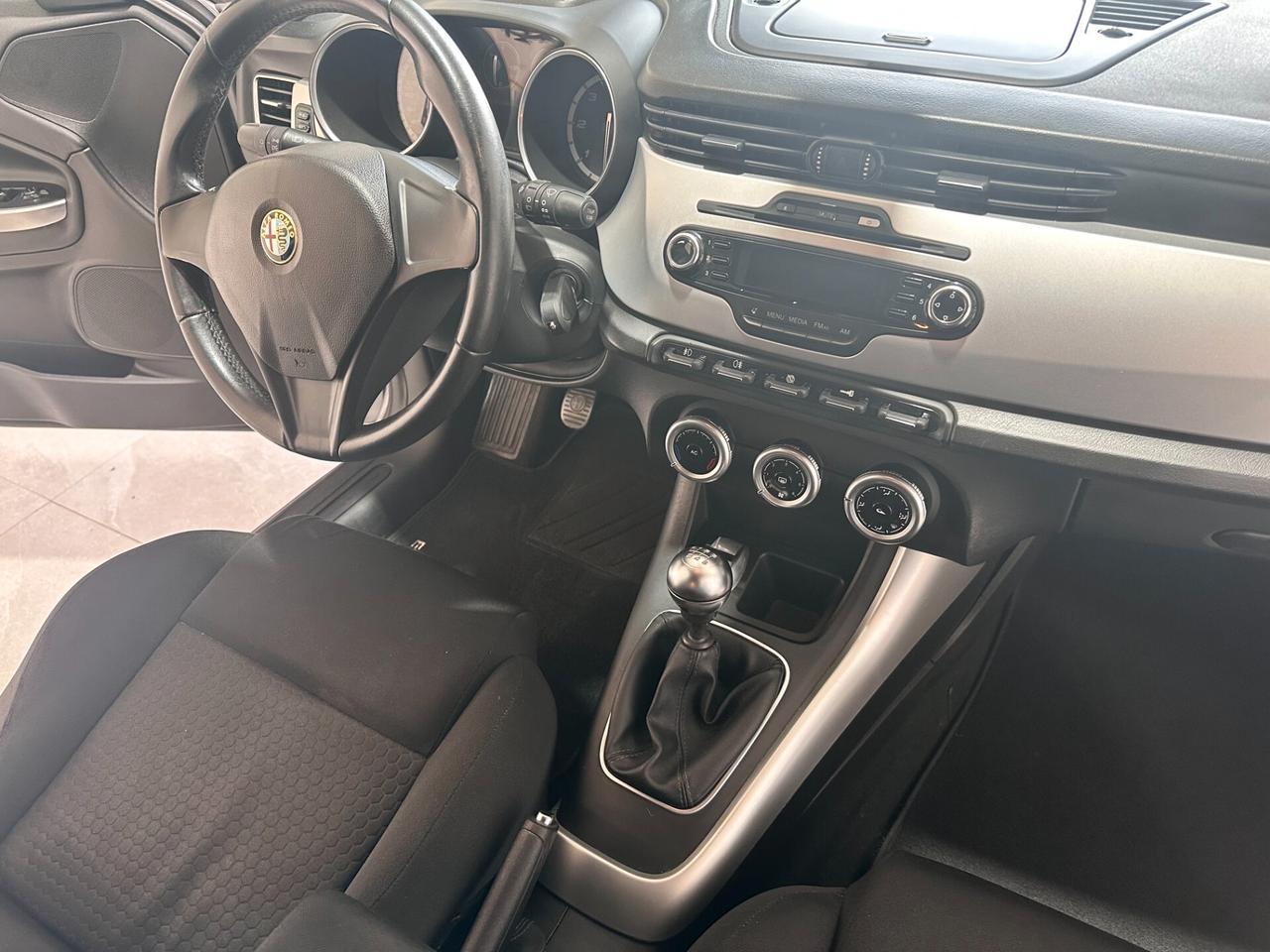 Alfa Romeo Giulietta 1.6 JTDm-2 105 CV Distinctive