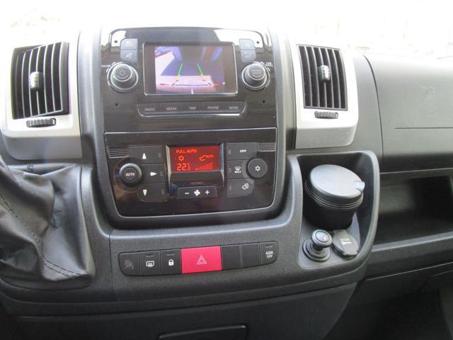 PEUGEOT Boxer O FIAT DUCATO 330 140 S&S PC-TN Combi Premium