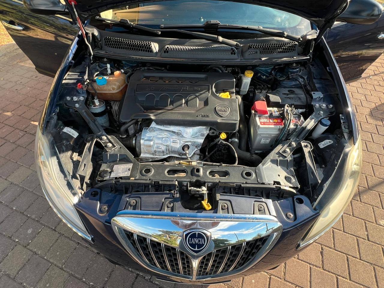 Lancia Delta 1.6 MJT DPF Argento