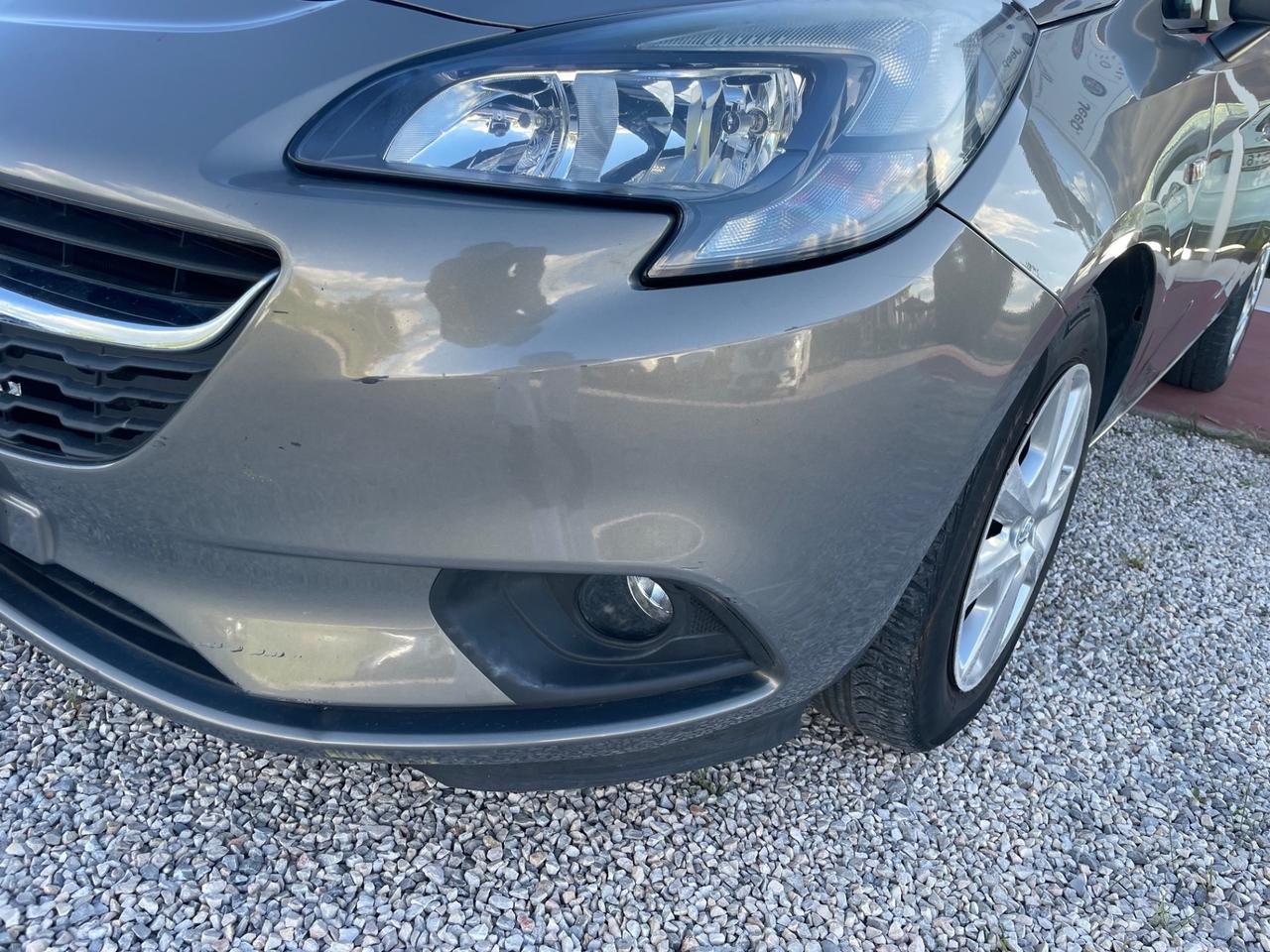 Opel Corsa 1.4 Benzina / GPL - Neopatentati