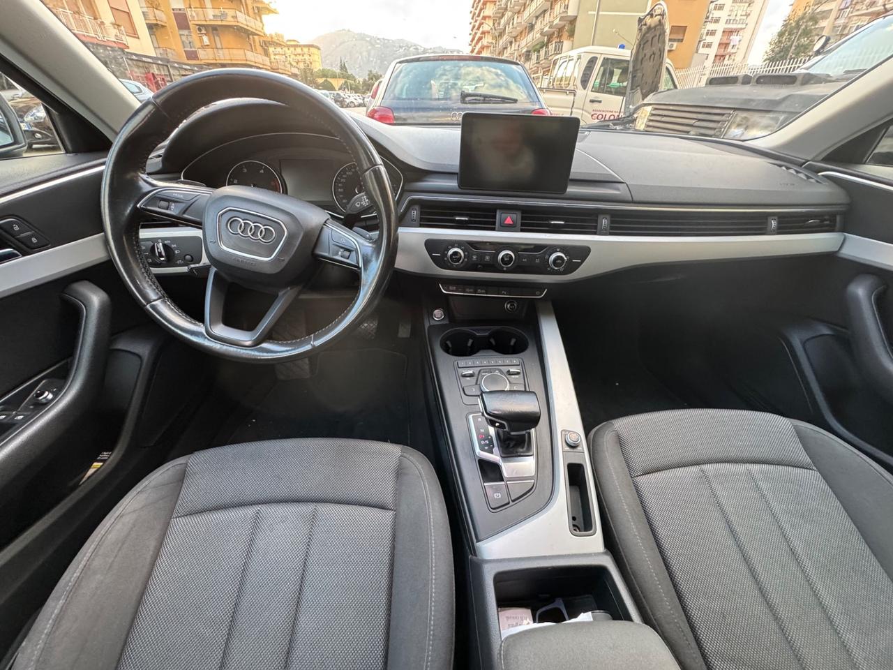 Audi A4 Avant 2.0 tdi 150 CV S-tr Distr fatta