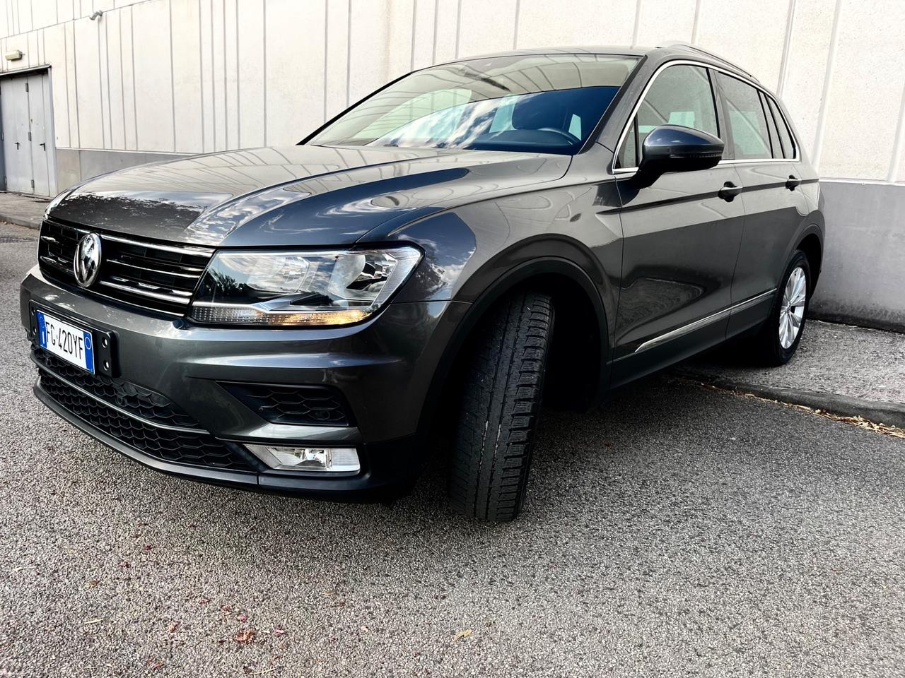 EURO6B Volkswagen Tiguan 1.6 TDI *NAVI*SEDIL RISCALD