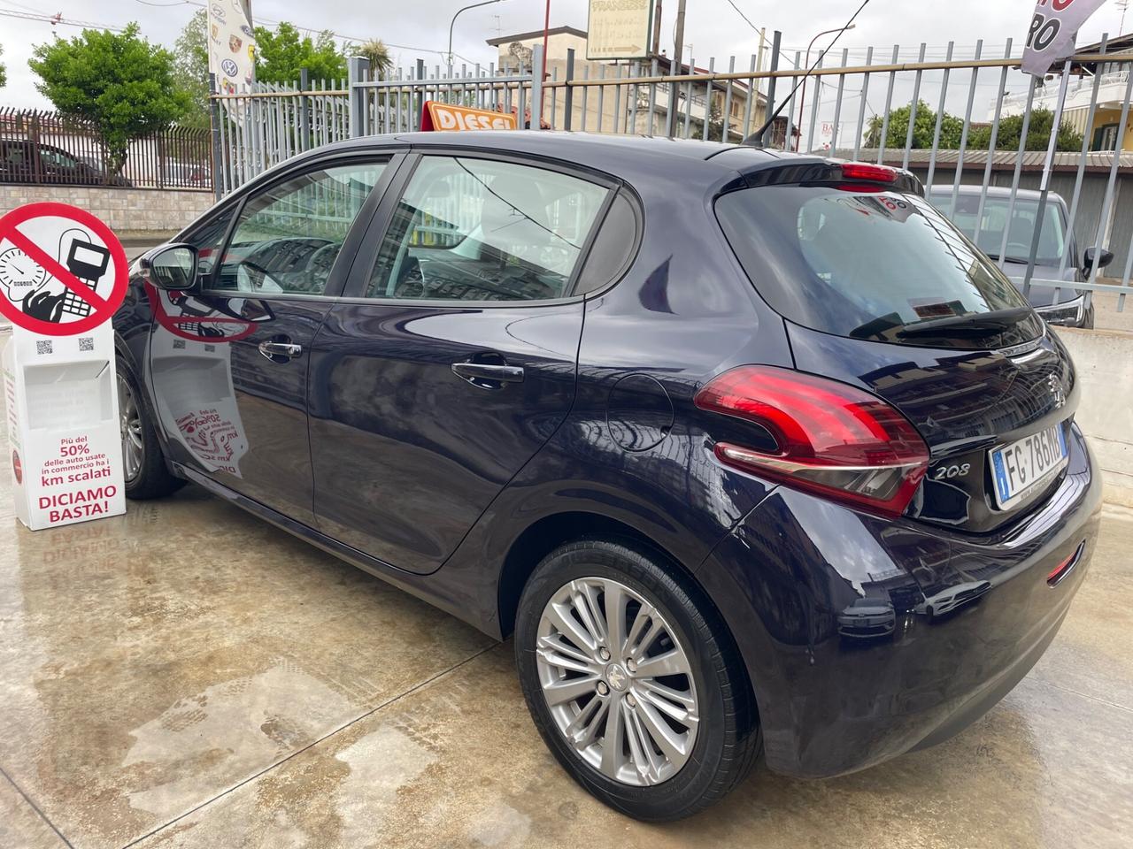 Peugeot 208 BlueHDi 75 5 porte Allure