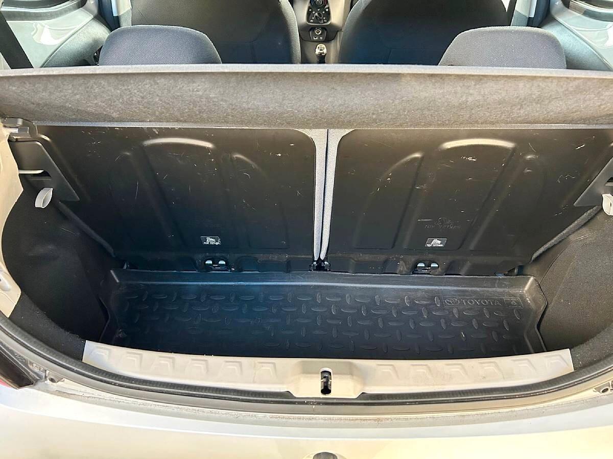 Toyota Aygo 1.0 VVT-i 72 CV 5 porte x-cool