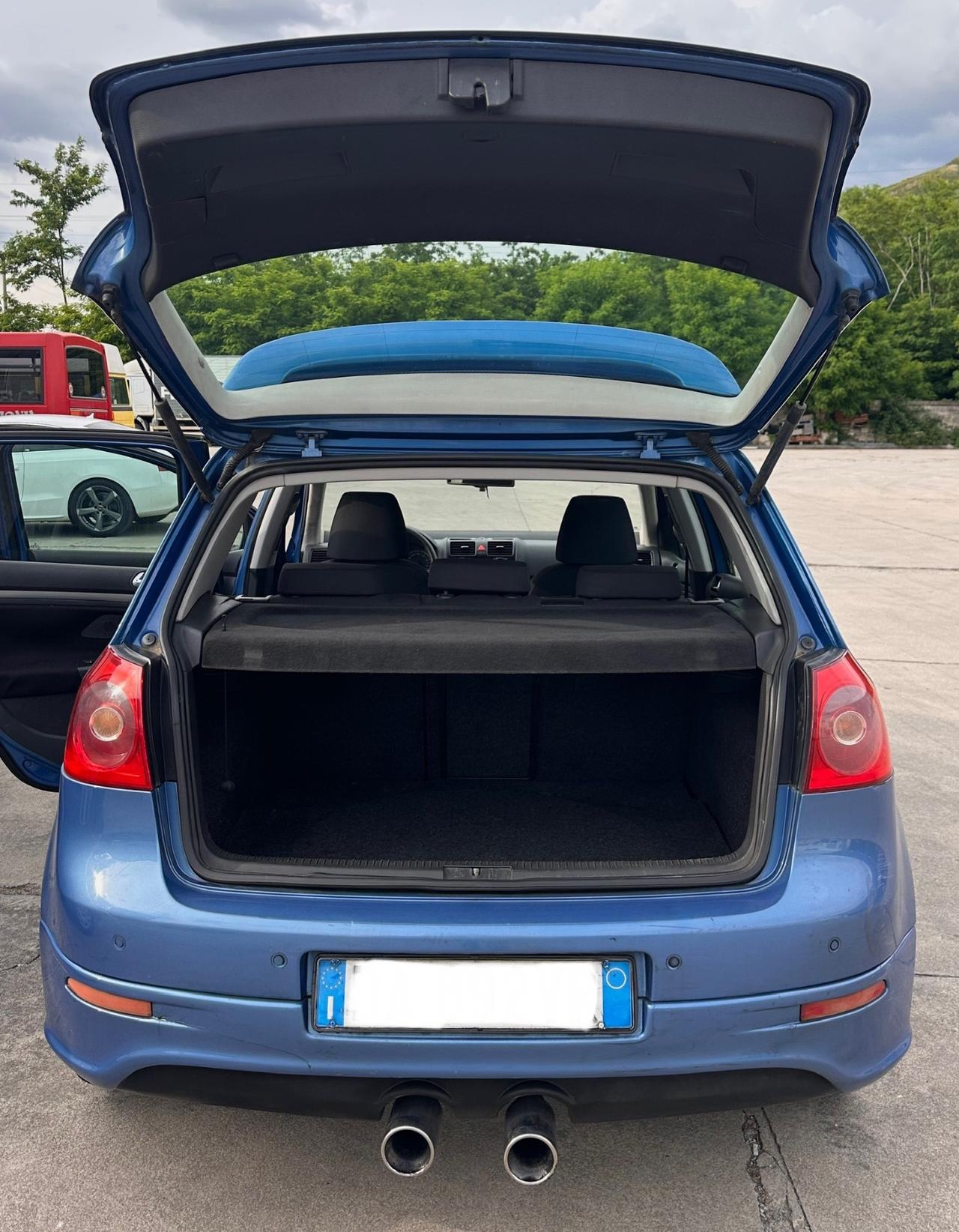 Volkswagen Golf 5 1.9 TDI 105cv 5p. SPORTLine