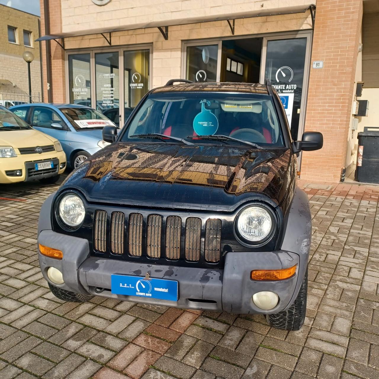 4X4 CHEROKEE 2.8 TURBINA E CATENA NUOVI
