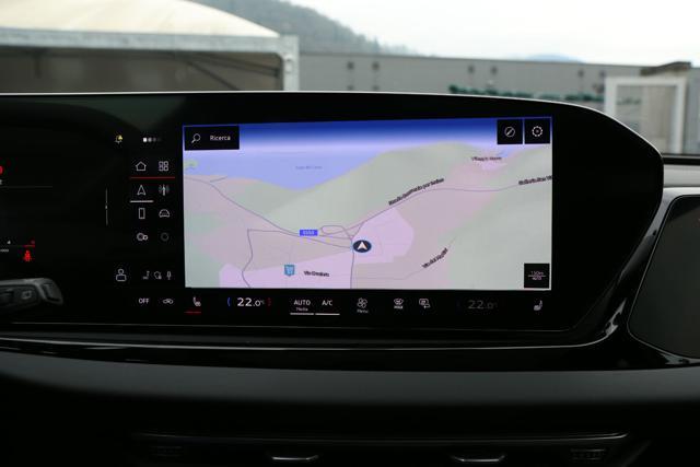 AUDI A6 Avant TDI 204CV S tronic S line edition