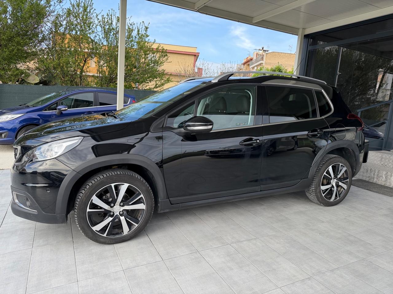 Peugeot 2008 BlueHDi 100 Allure