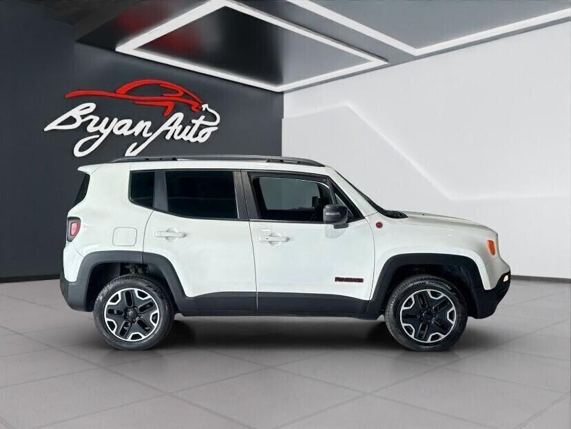 Jeep Renegade 2.0 Mjt 170CV 4WD Active Drive Trailhawk