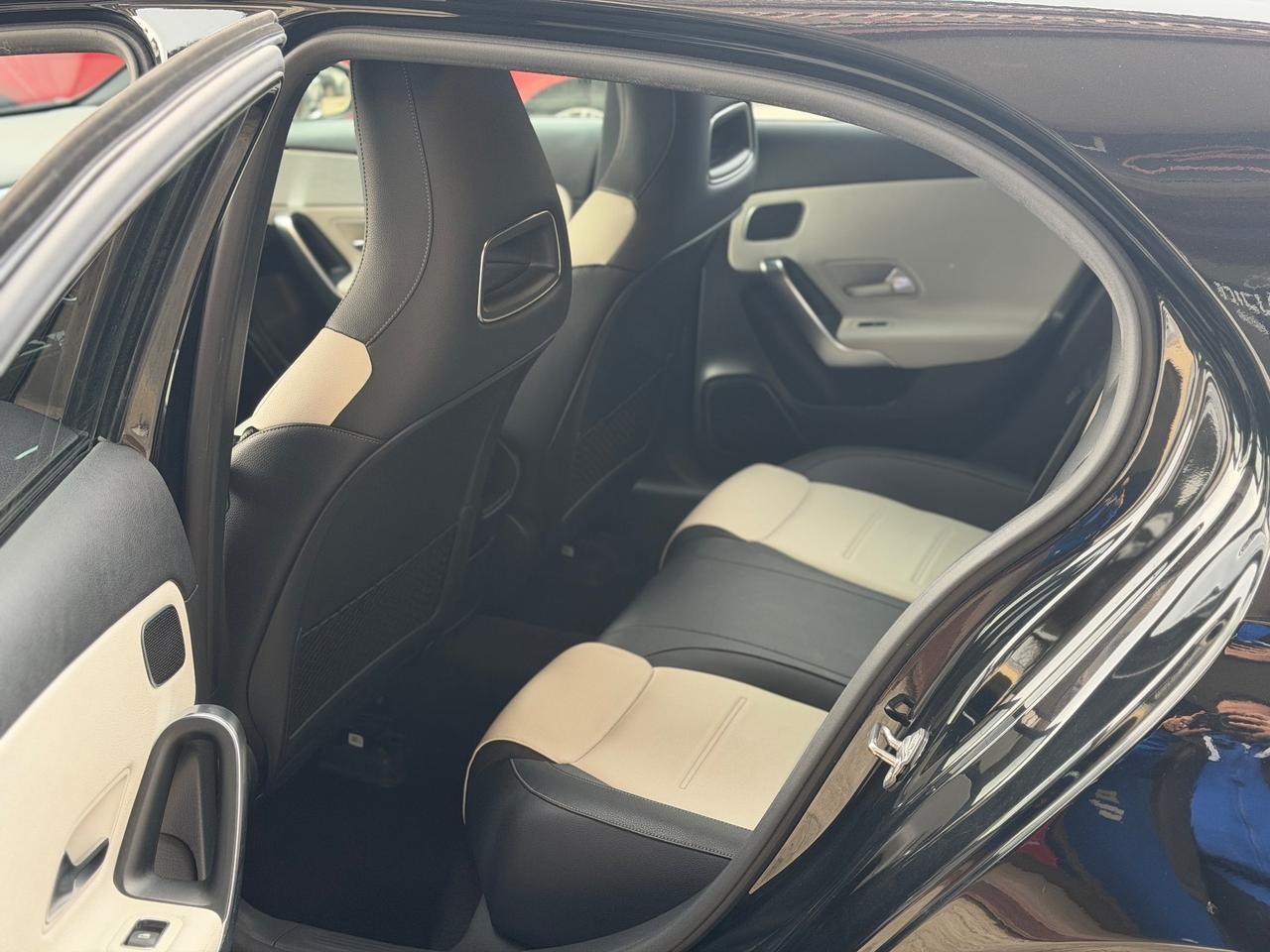 Mercedes-benz A 180 d AMG