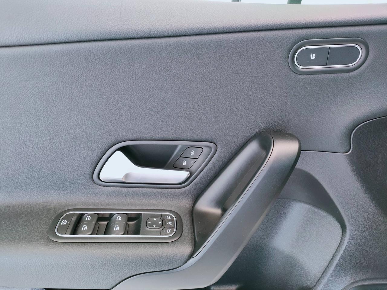 Mercedes-Benz Classe A - W177 2023 - A 180 d Advanced auto