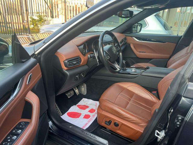 MASERATI Levante Levante 3.0 V6 250cv auto