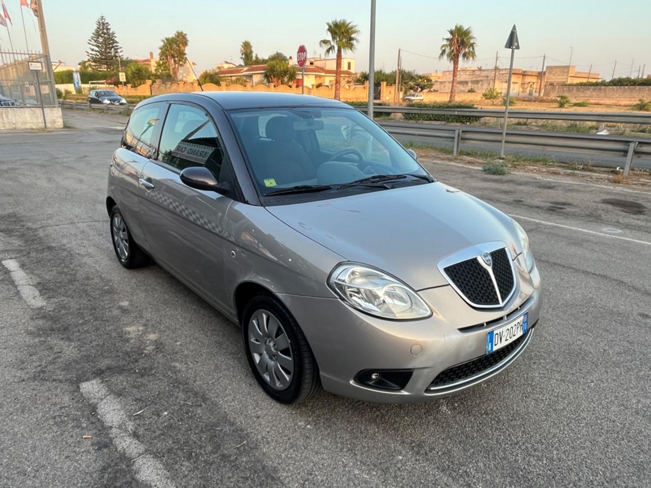Lancia Ypsilon 1.2 Oro Unipro2009