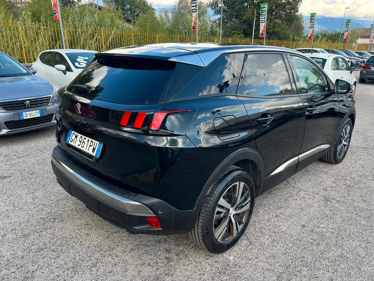 Peugeot 3008 BlueHDi 130 S&S EAT8 Allure
