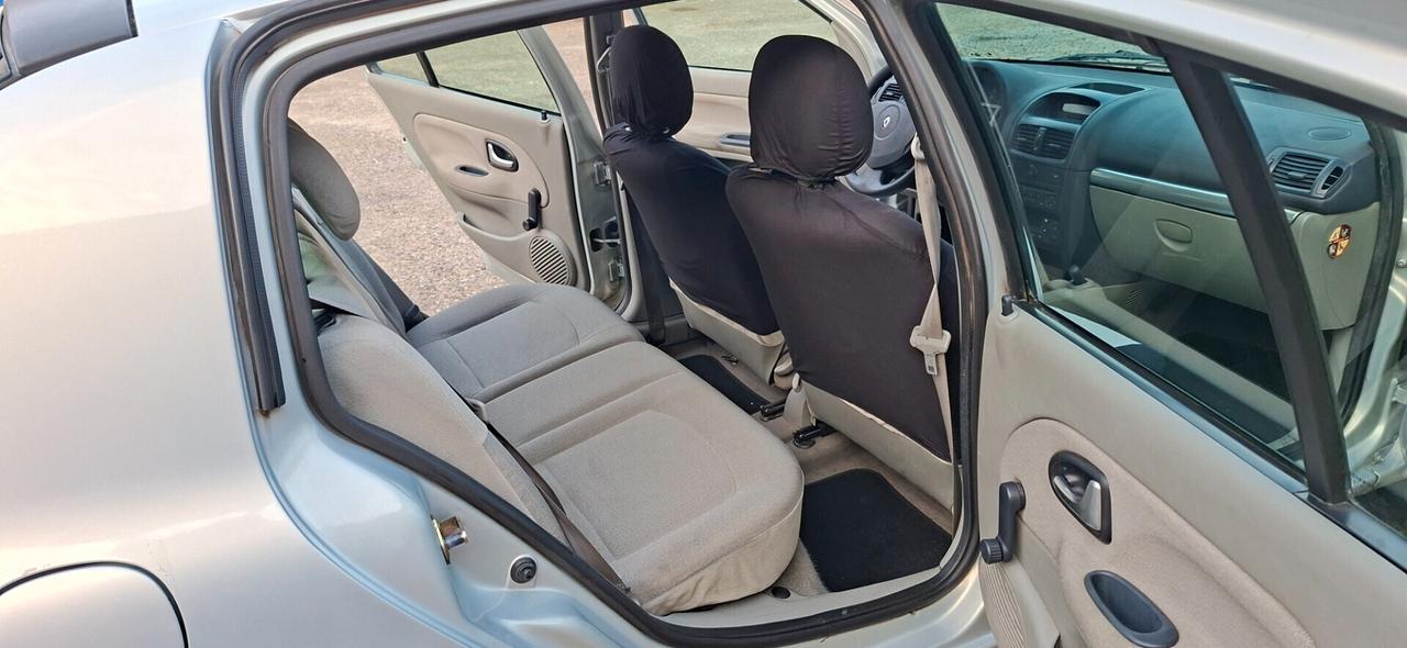 Renault Clio 1.4 16V cat 5 porte Confort Dynamique