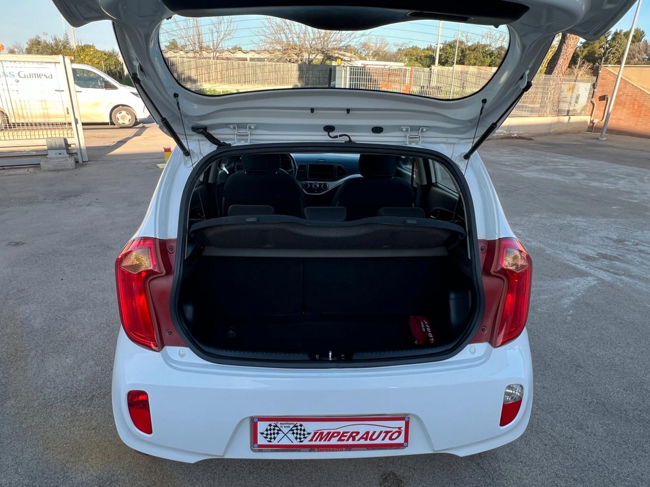 Kia Picanto 1.0 5 porte Style TAGLIANDATA
