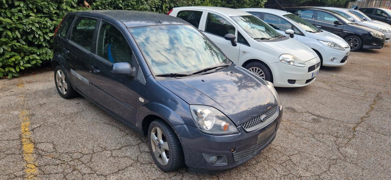 Ford Fiesta 1.4 TDCi 5p. Ghia per export