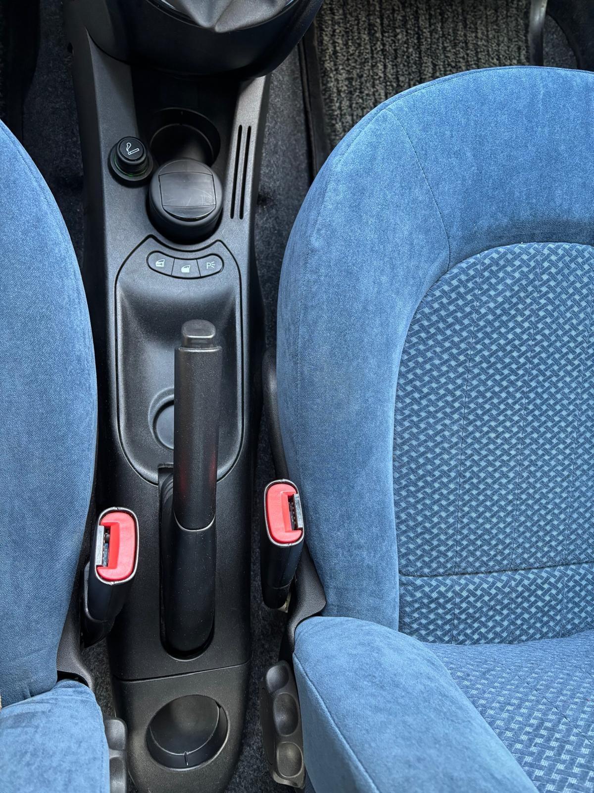 Lancia Ypsilon 1.2 16V Platino