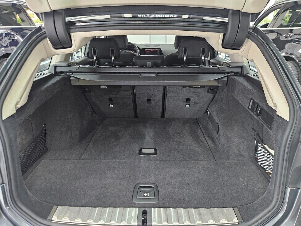 BMW 318 d Touring mhev Business Advantage auto