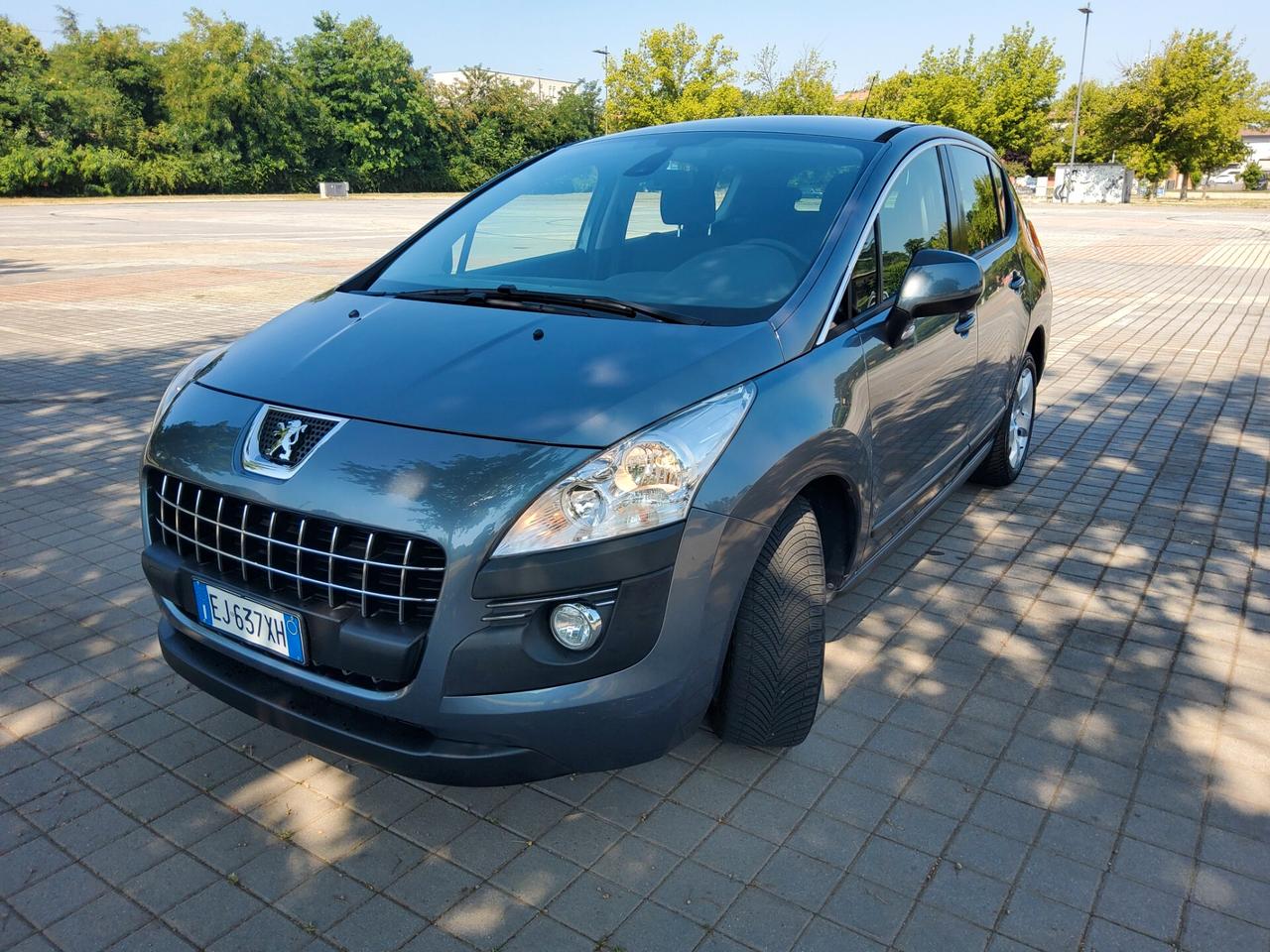 Peugeot 3008 1.6 e-HDi 112CV cambio robotizzato Stop&Start Active