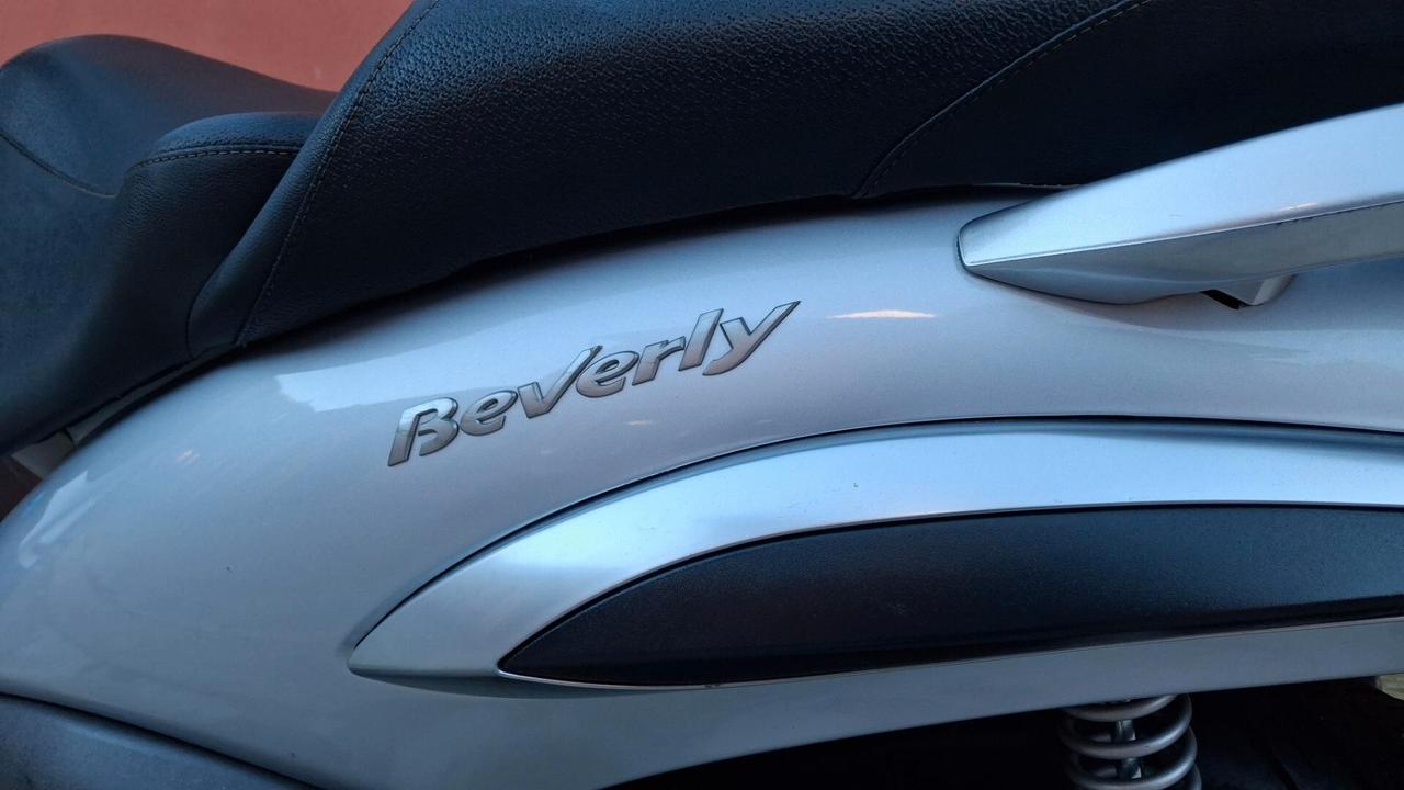 Piaggio Beverly 250