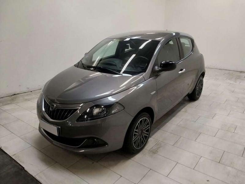 Lancia Ypsilon 1.0 firefly hybrid Gold s&s 70cv 5p.ti