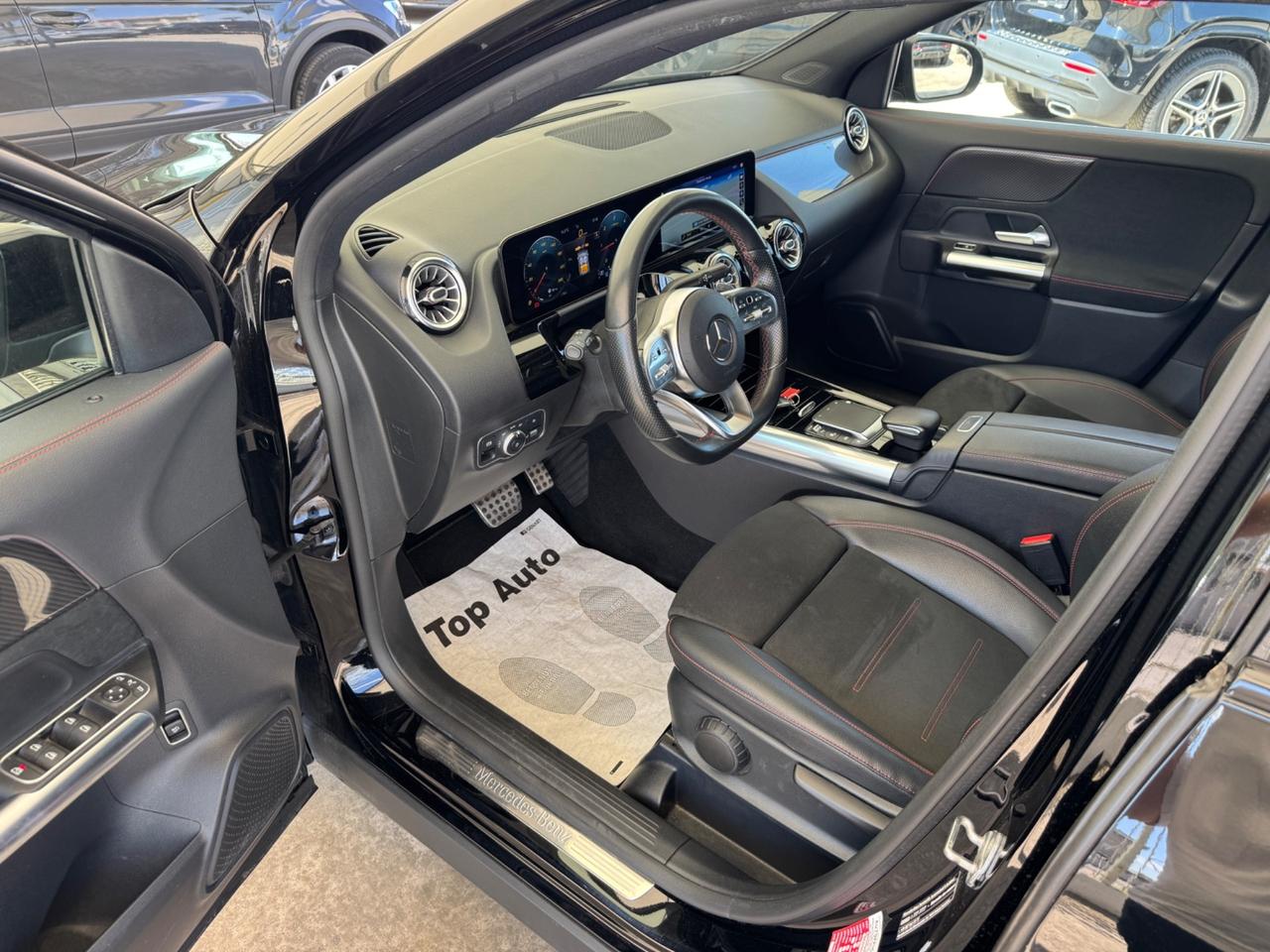 MERCEDES-BENZ GLA 200 d AUTOMATIC. PREMIUM AMG