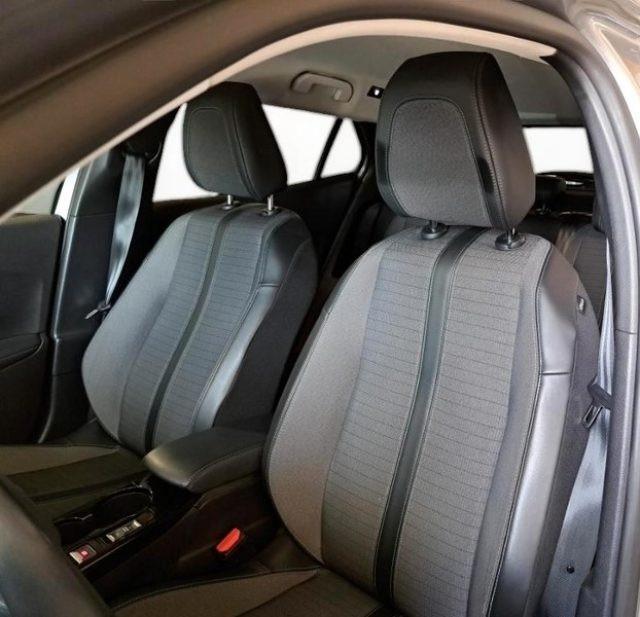 PEUGEOT 2008 BlueHDi 110 S&S Allure