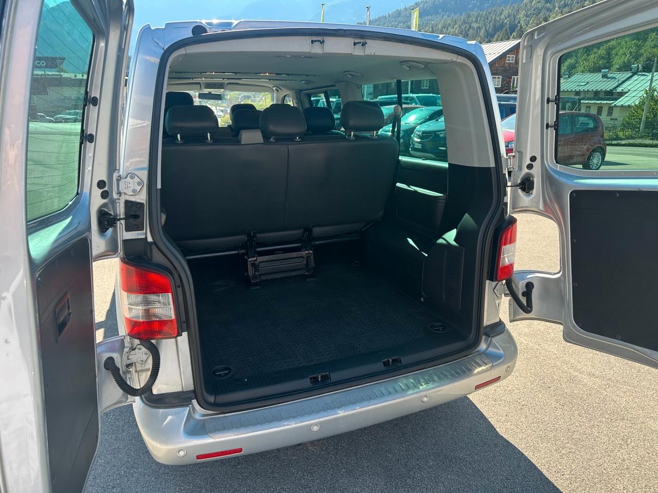 Volkswagen Transporter Caravelle 2.0 BiTDI 180CV DSG PL Comfortline