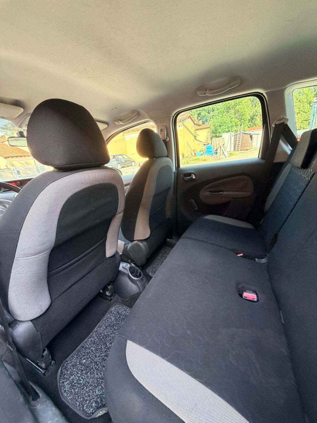Citroen C3 Picasso 1.6 HDi 90 airdream Ideal totalmente rifatta