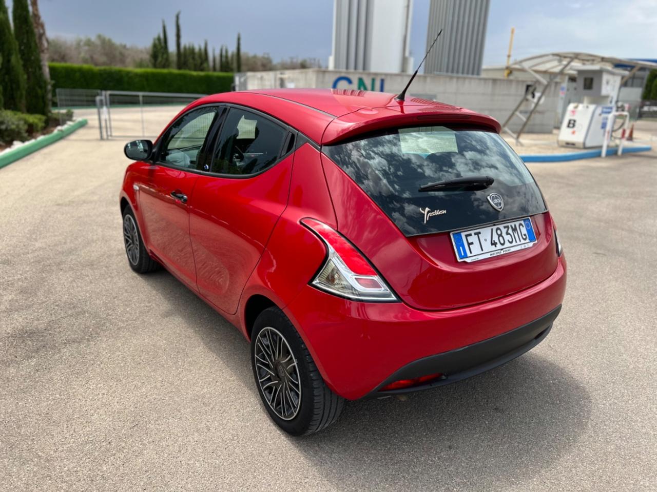 Lancia Ypsilon 1.2 69 CV 5 porte S&S Platinum