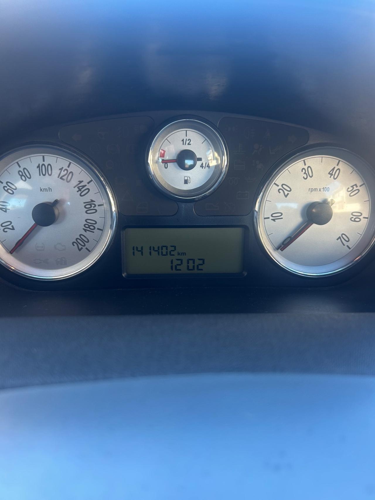 Lancia Ypsilon 1.3 MJT 90 CV DPF Sport MomoDesign