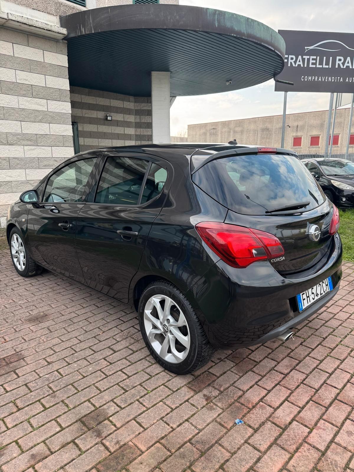 Opel Corsa 1.4 90CV GPL Tech 5 porte Innovation