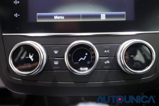 RENAULT Kadjar BLUE DCI 8V 115CV EDC TECHNO FARI LED
