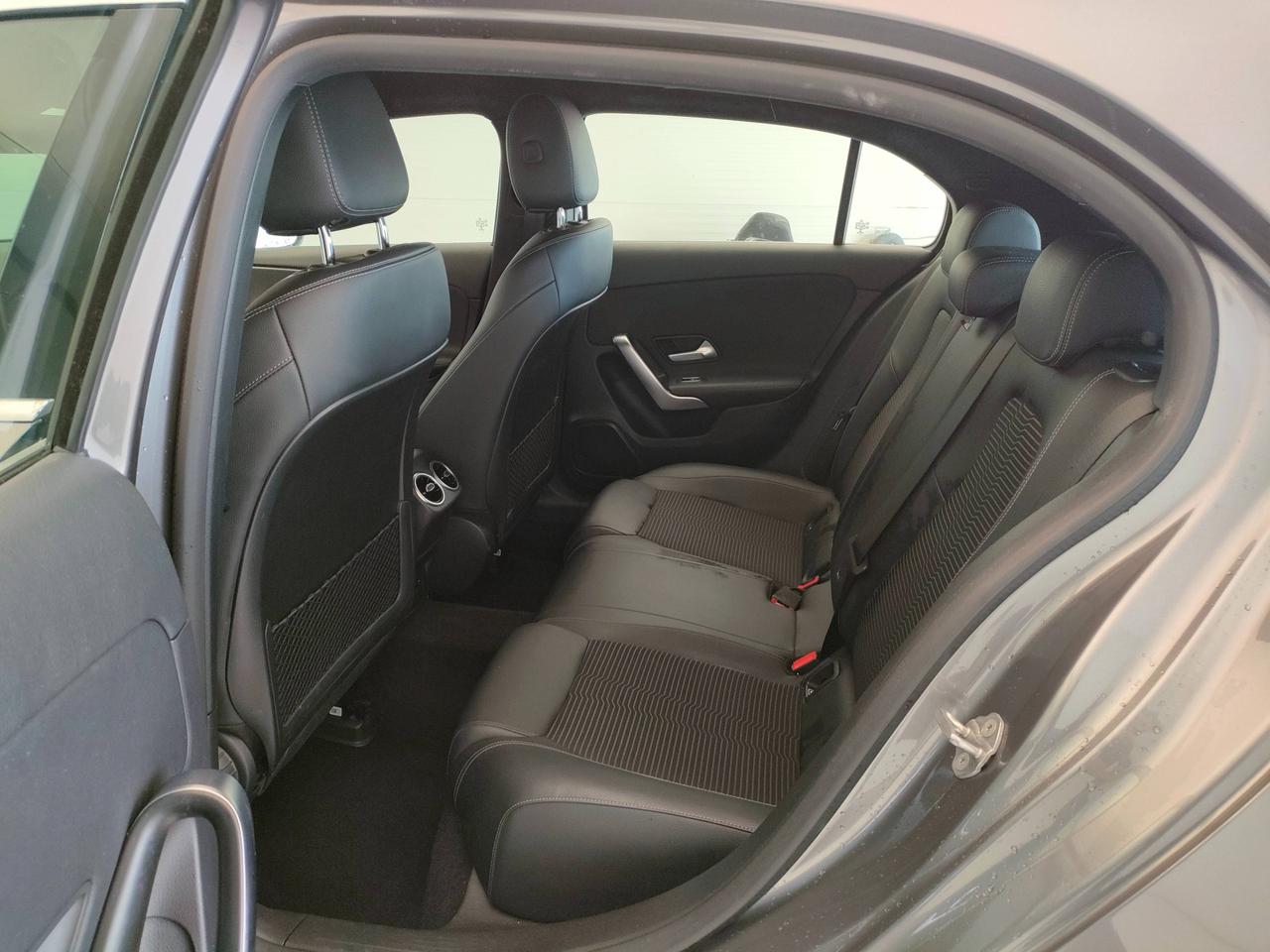 Mercedes-Benz Classe A - W177 2018 - A 180 d Sport auto