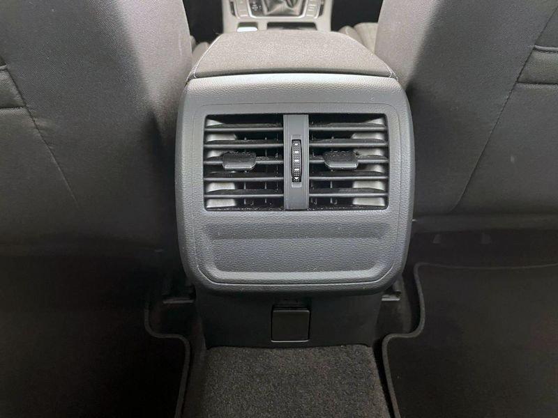 Volkswagen Passat Passat Variant 2.0 TDI SCR EVO DSG Business