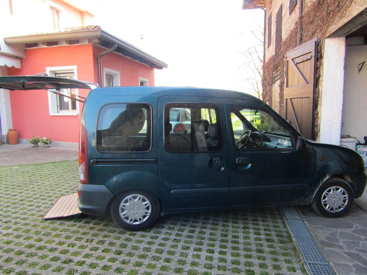 Renault Kangoo 1.4 BZ per Trasporto Disabili