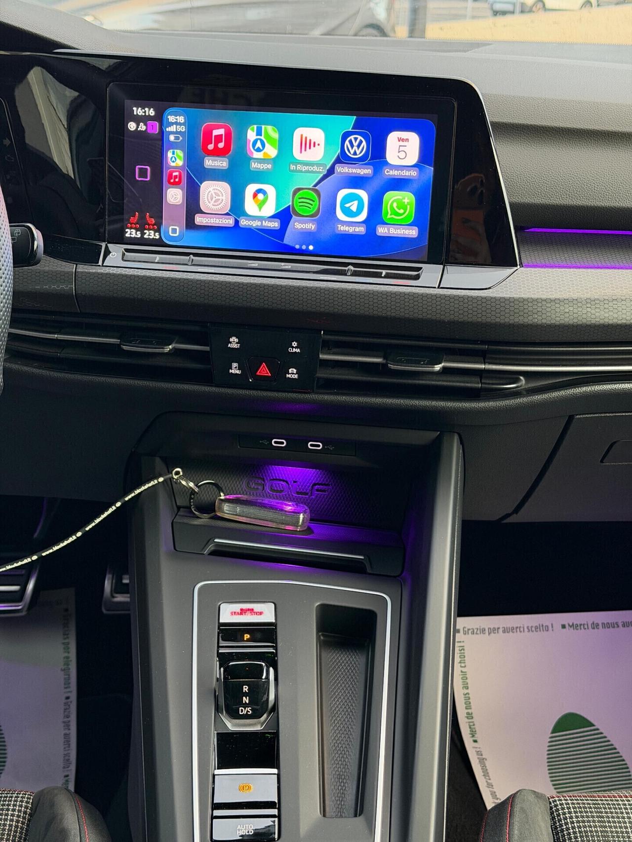 Volkswagen Golf 8 GTI 2.0 TSI 245CV